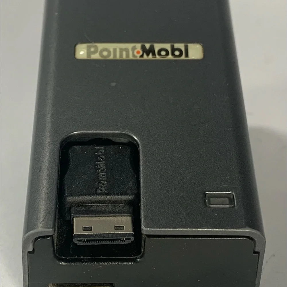 Point Mobl 23-1120 Retractable Samsung M300 S20 S22 20-Pin Data Sync USB Cable